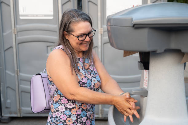 Best Portable restroom trailer rental  in Cleveland, AL